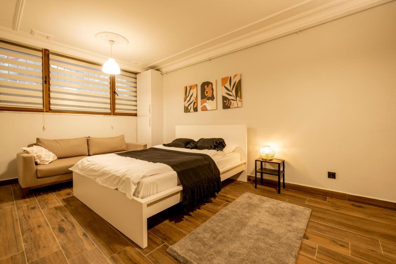 Spacious And Comfy 2Br In The Heart Of Cihangir Apartment Istanbul Exterior photo